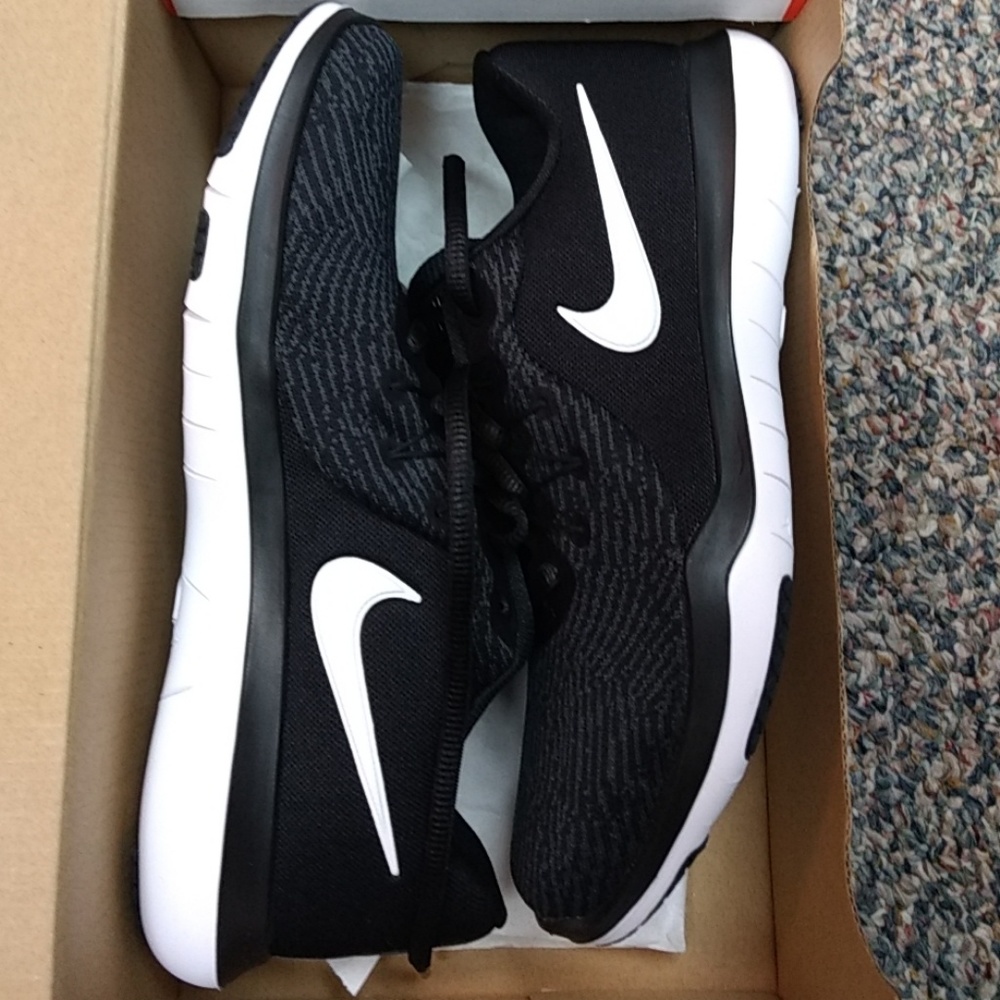 Black Nike Flex Supreme TR 6 Women's size 6.5 New